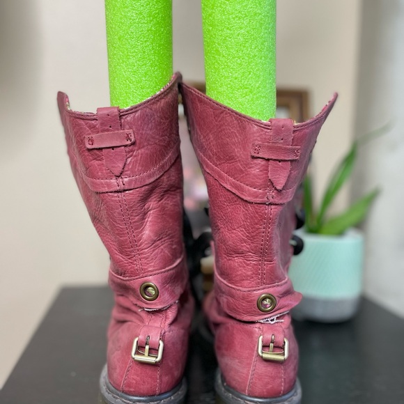 Dr Martens Triumph 1914 Floral Cherry Red Boot US 10 - Picture 3 of 7